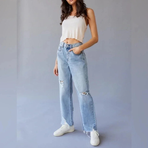 Urban Outfitters BDG Vintage Light Wash Distressed Cowboy Jeans - Picture 1 of 6